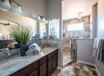 Custom Master Bath w/Walk-in Shower